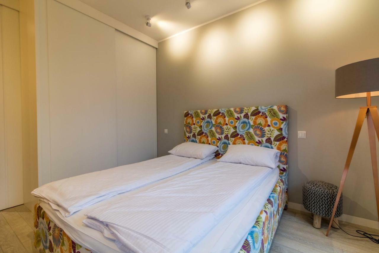 Nadmorski Dwor Wood Apartment Gdańsk Kültér fotó
